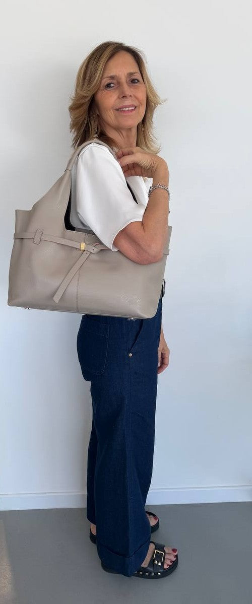 Grace Tote – Grained Leather Shopping Bag with Removable Interior Organizer