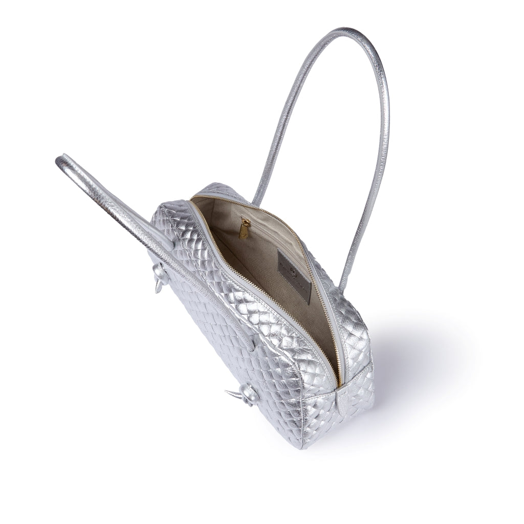 Grace Woven – Borsa Allungata in Pelle Effetto Intrecciato Argento