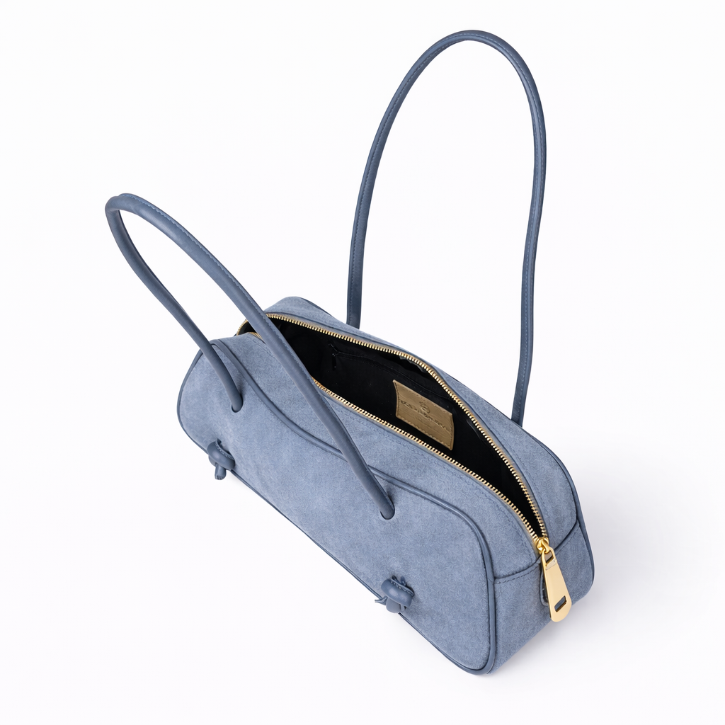 Grace Suede – Borsa Allungata in Pelle di Vitello Scamosciata Ice Blue