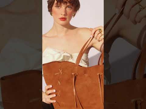Naomi Suede – Borsa Shopping in Camoscio Morbido con Cuciture a Mano