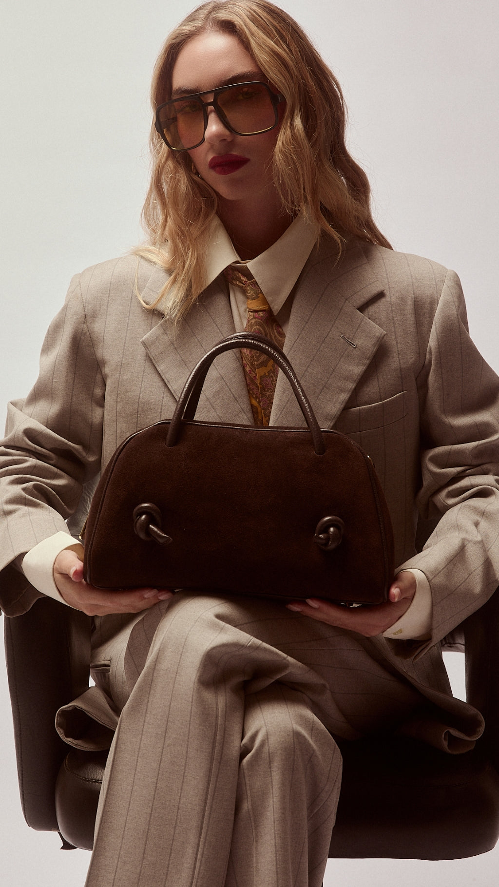 Alina Suede handbag in calfskin with adjustable and detachable shoulder strap